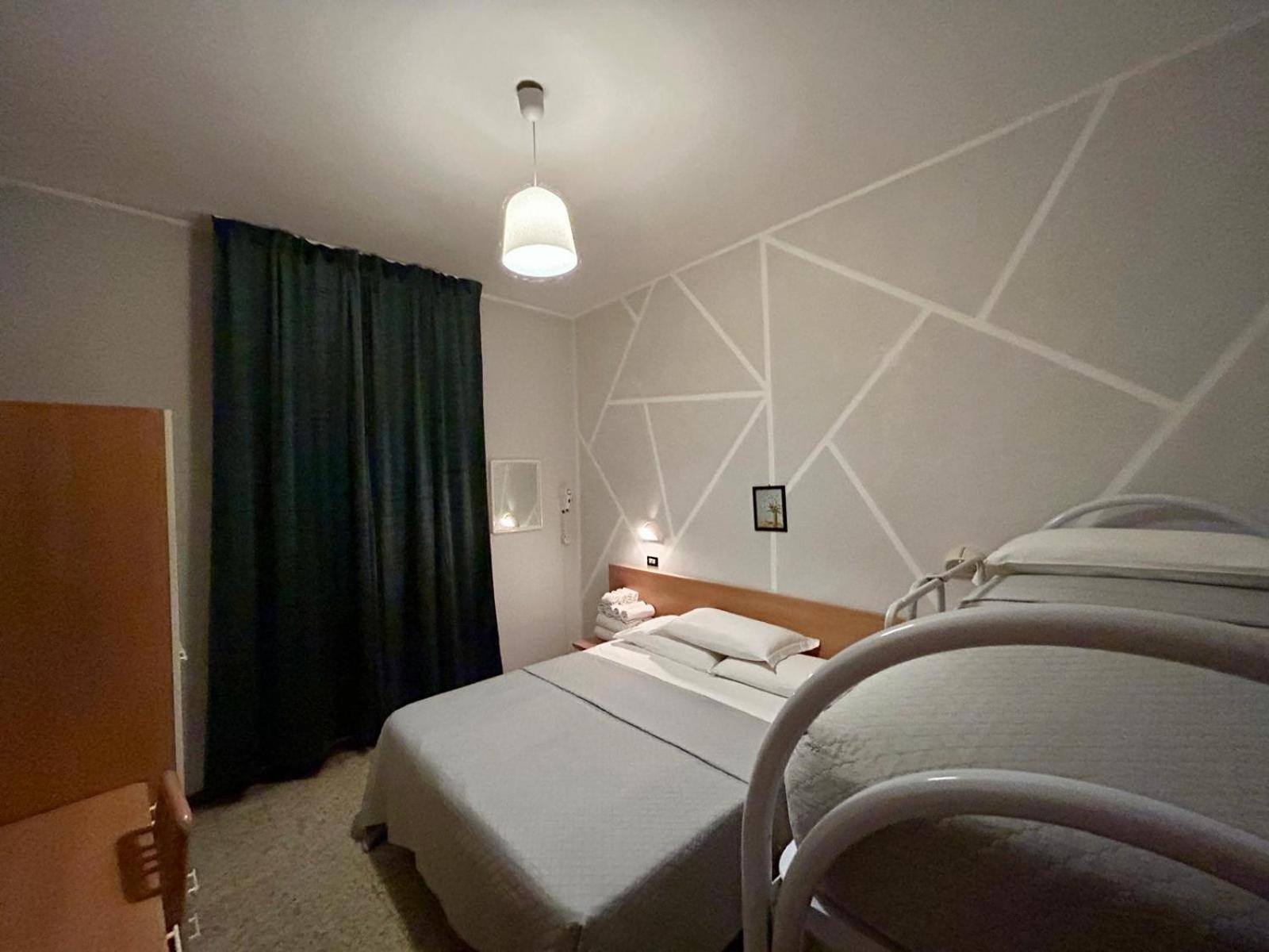 Hotel La Pergola Белариа-Игеа Марина Екстериор снимка