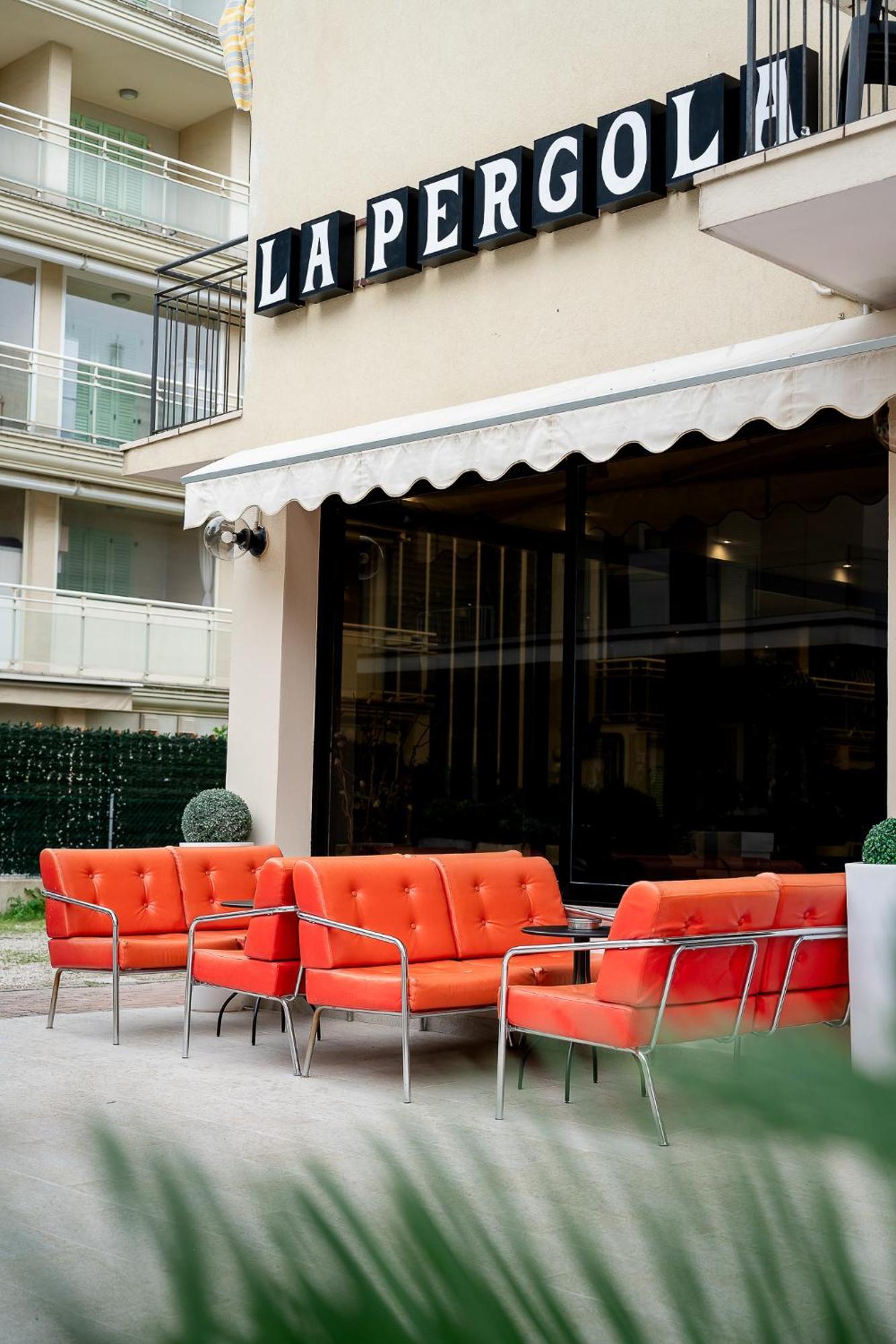 Hotel La Pergola Белариа-Игеа Марина Екстериор снимка
