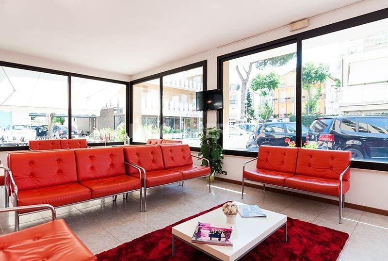 Hotel La Pergola Белариа-Игеа Марина Екстериор снимка