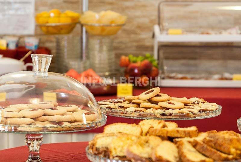 Hotel La Pergola Белариа-Игеа Марина Екстериор снимка